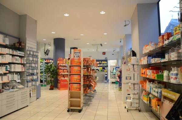 interno farmacia galeno